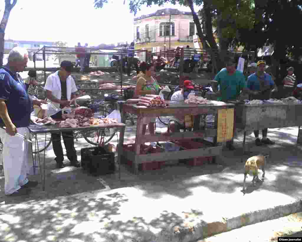 El reportero ciudadano de José R Borges recorre mercados privados de venta a la población en Cabaiguán, Sancti Spíritus.